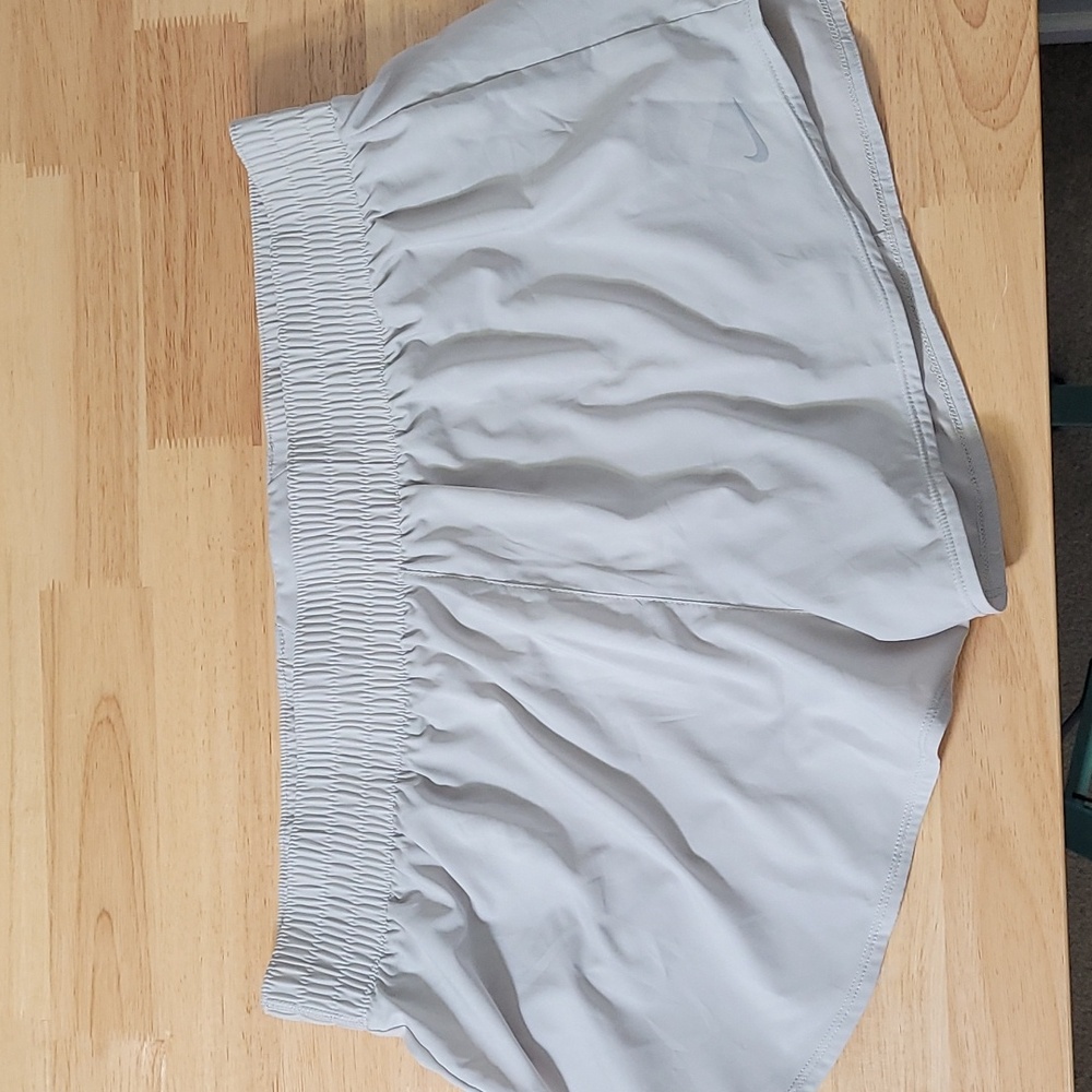 New Nike Women's One Dri-FIT Mid-Rise 3" Brief-Lined Shorts Size 2XL NWT Grey